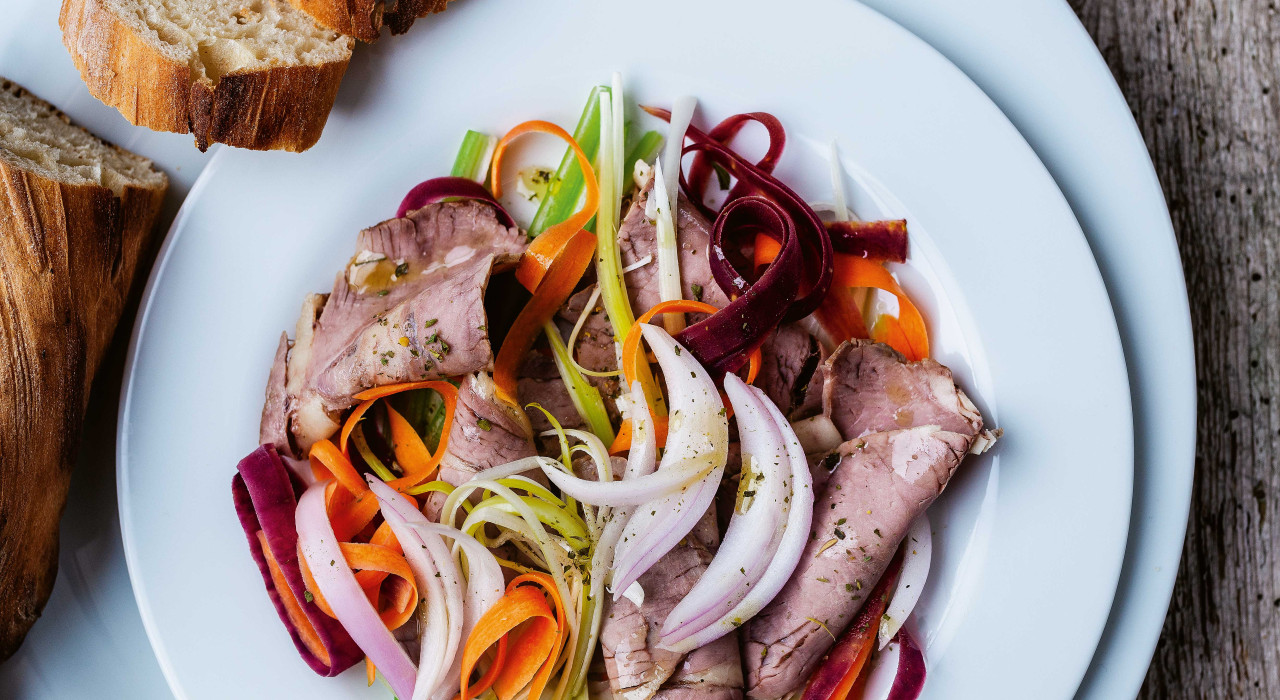 Tafelspitzsalat mit gebratenem Gemüse